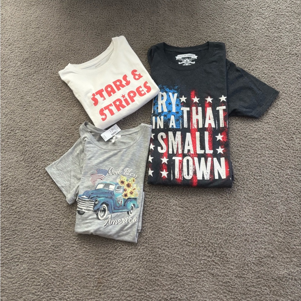 Maurices Light Gray T-Shirt